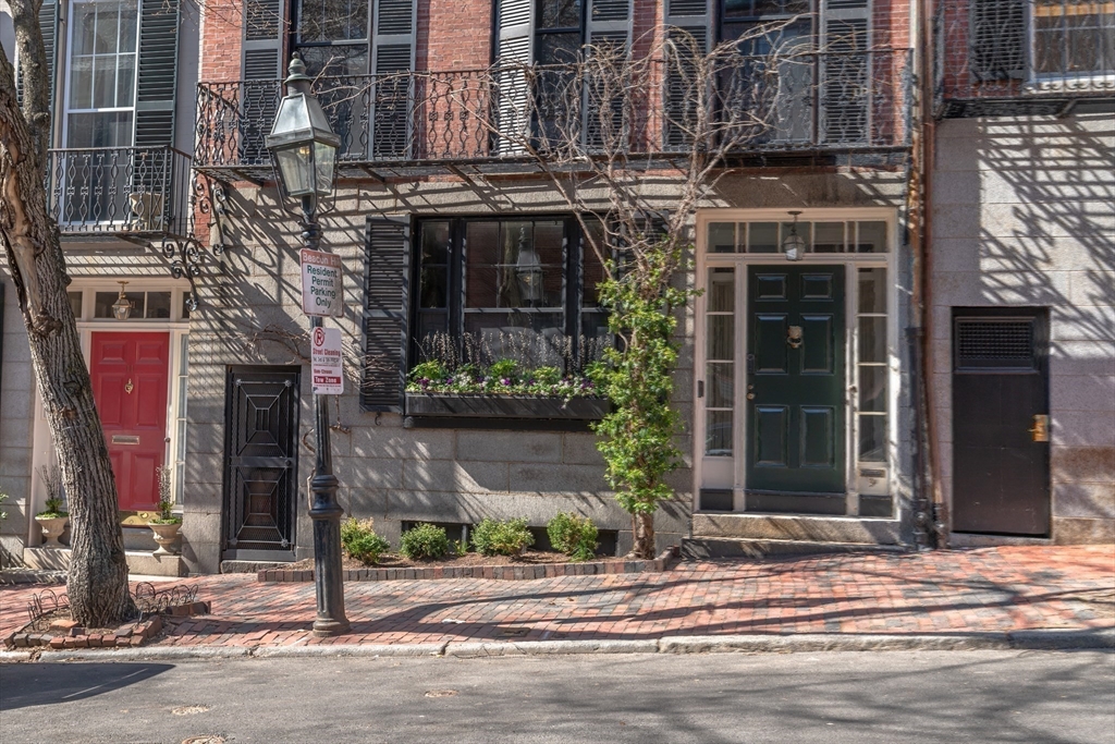 9 Chestnut St