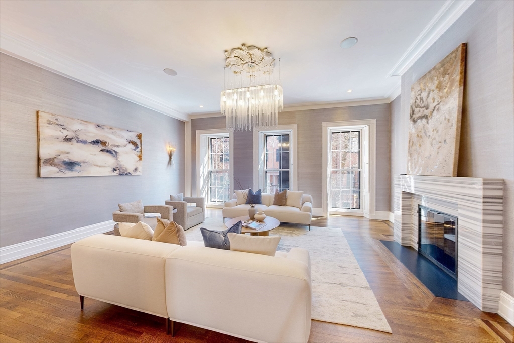 9 Chestnut St