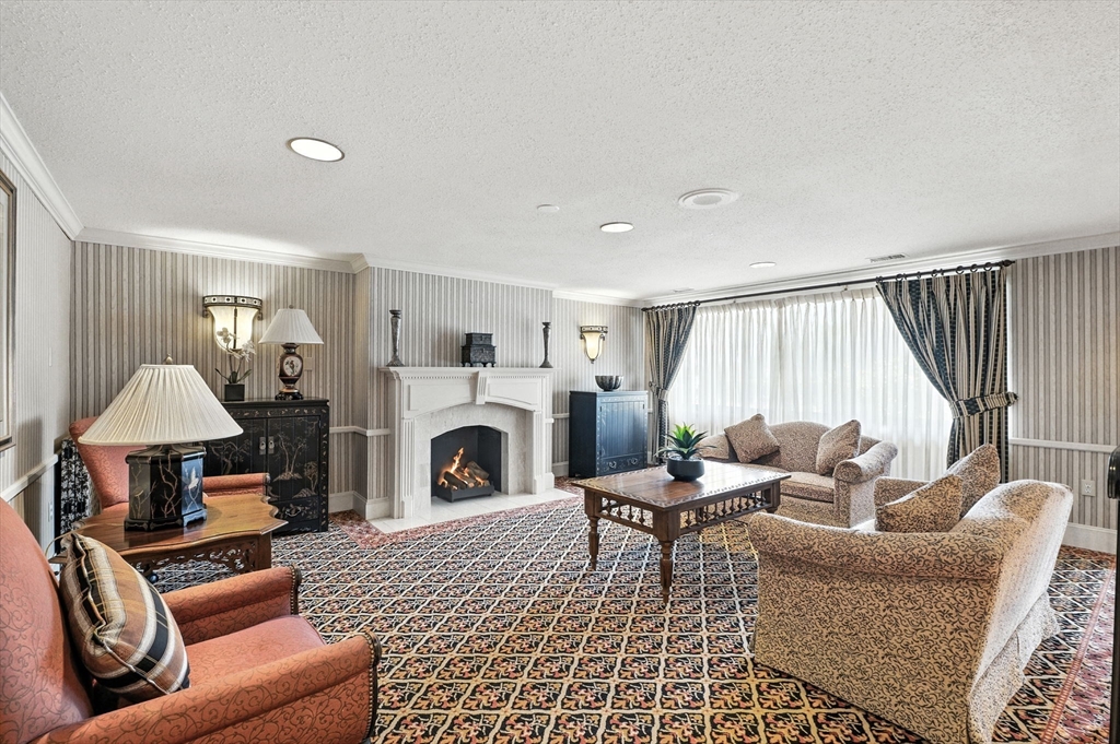 1006 Paradise Rd N-3-R
