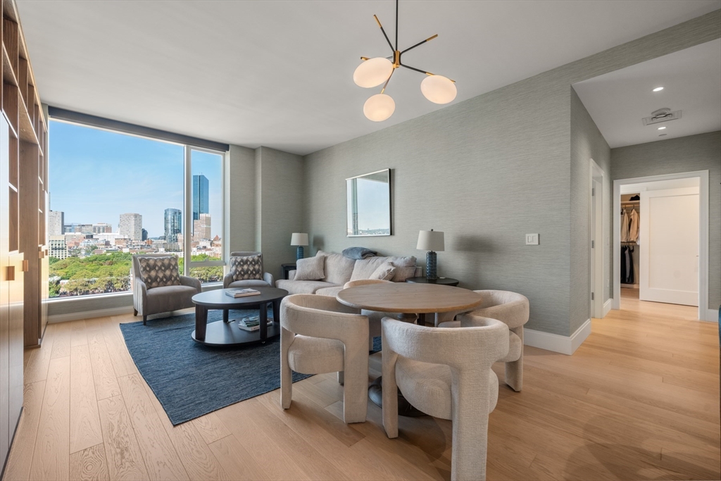 380 Harrison Ave PH1H