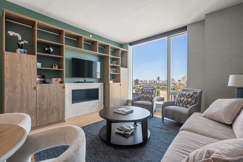 380 Harrison Ave PH1H