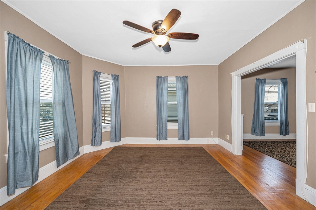 242 Parker St