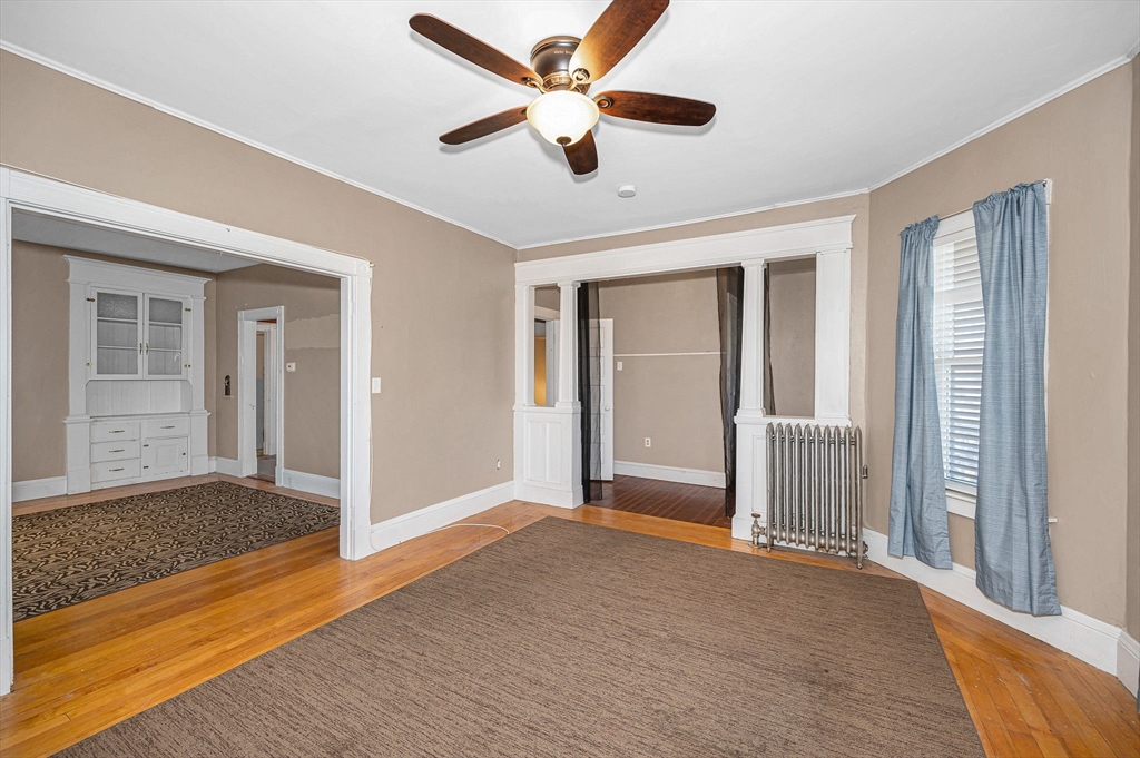 242 Parker St
