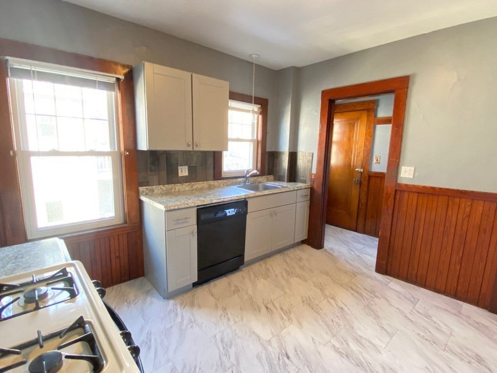 Photo of 1111 Fellsway, Malden, MA