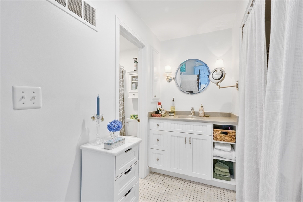 241 Seaward Bend, Falmouth, MA Photo #23