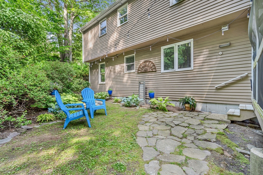 180 Mellen St