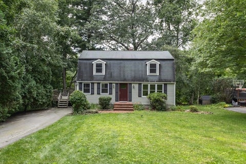 Photo of 41 Drexel St, Worcester, MA 01602 (MLS # 73558544)