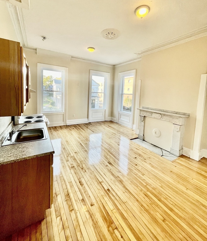 5 Ashland St