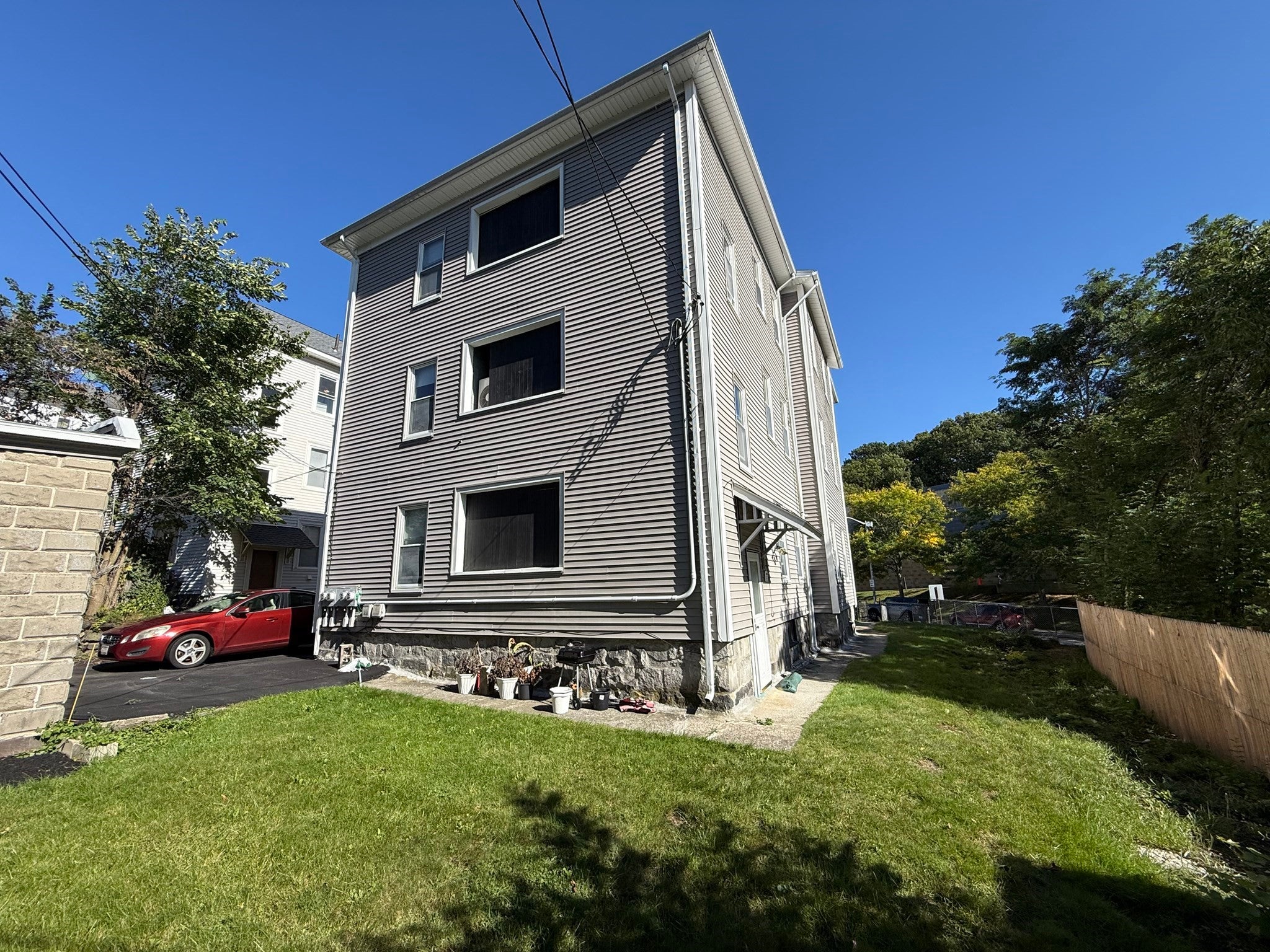 32 Woodbine Street #2, Worcester, MA Photo #4