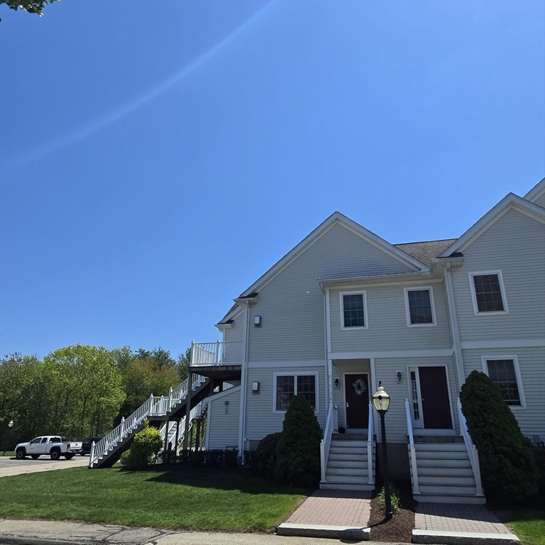 521 Hampton Way 521