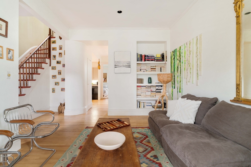 8 Oak Street 8