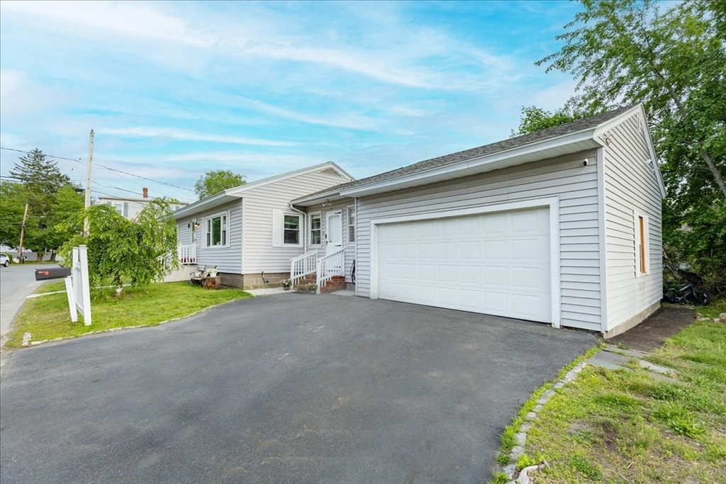 5 Meriline Ave