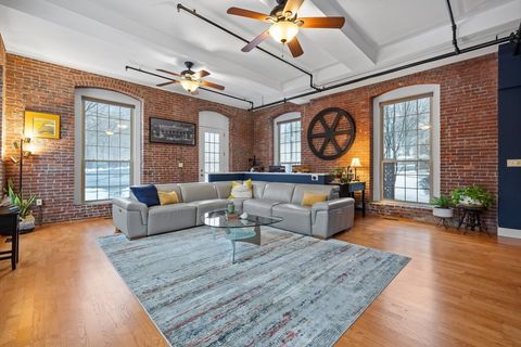 12 Brookside Rd 7 Westford MA 01886