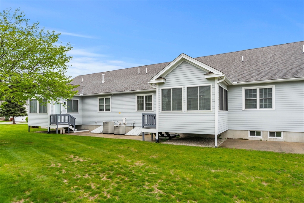 20 Russell Farm Dr #19, Methuen, MA Photo #33