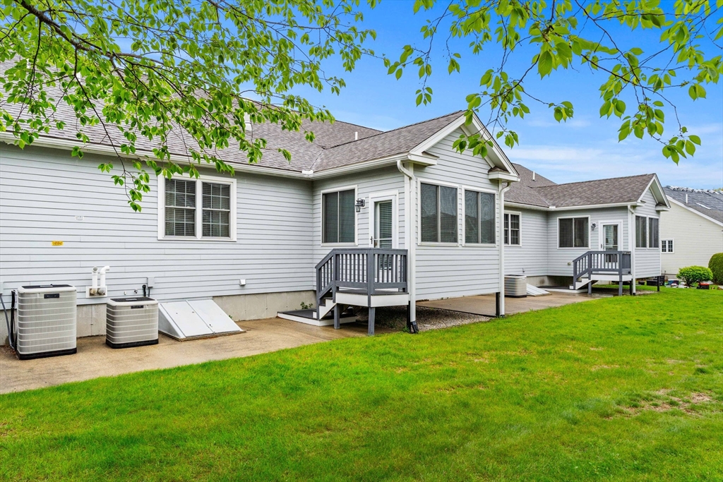 20 Russell Farm Dr #19, Methuen, MA Photo #32