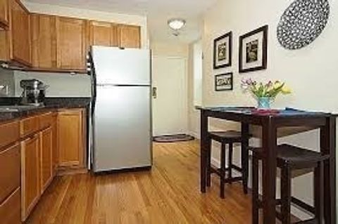 160 Cottage St 202 Boston MA 02128