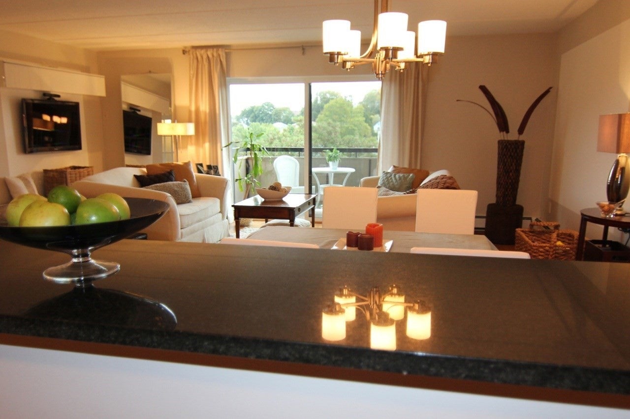 32 Whites Ave F-7706
