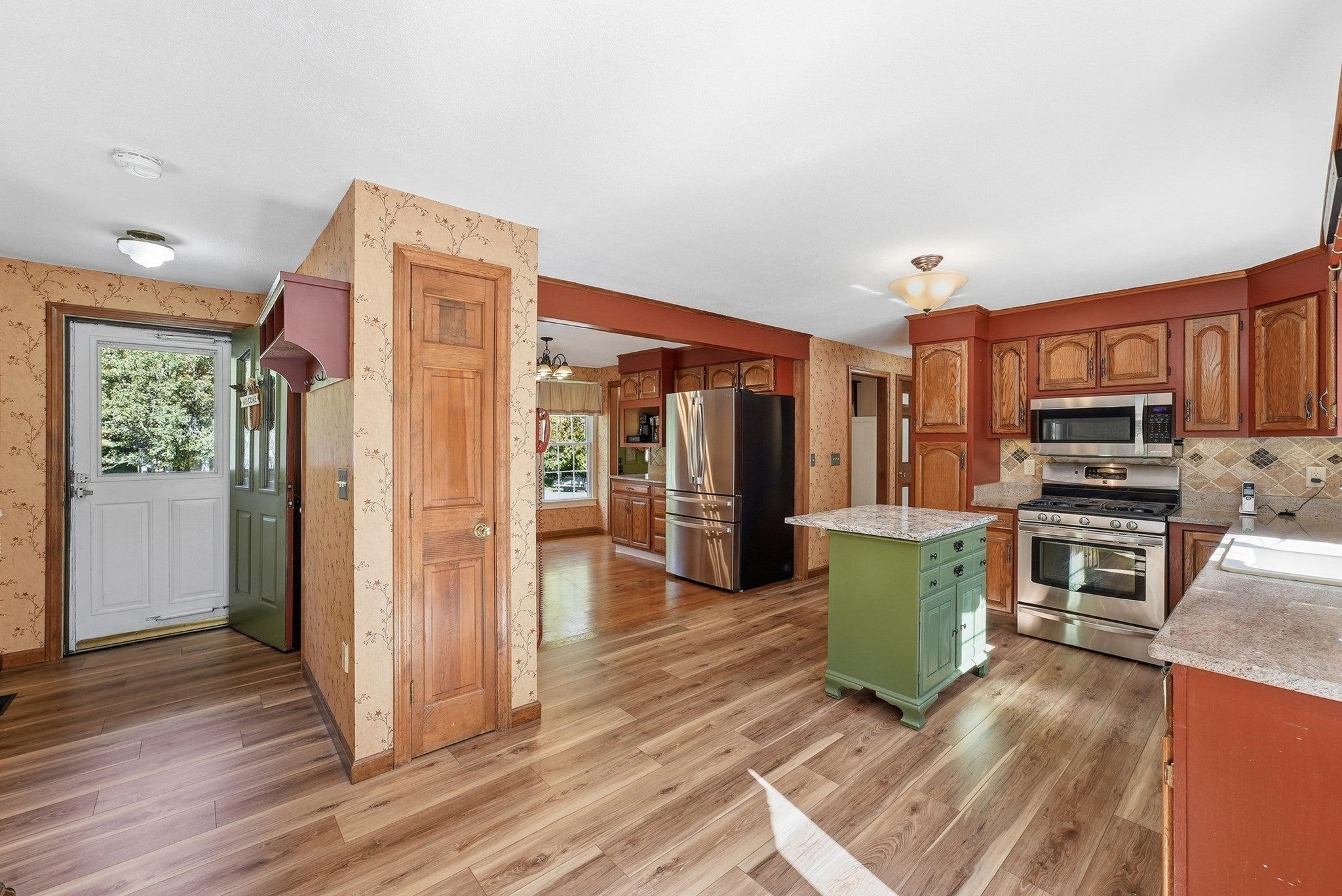 180 Christopher Terrace, West Springfield, MA, 180 Christopher Terrace, West Springfield, MA Photo #9