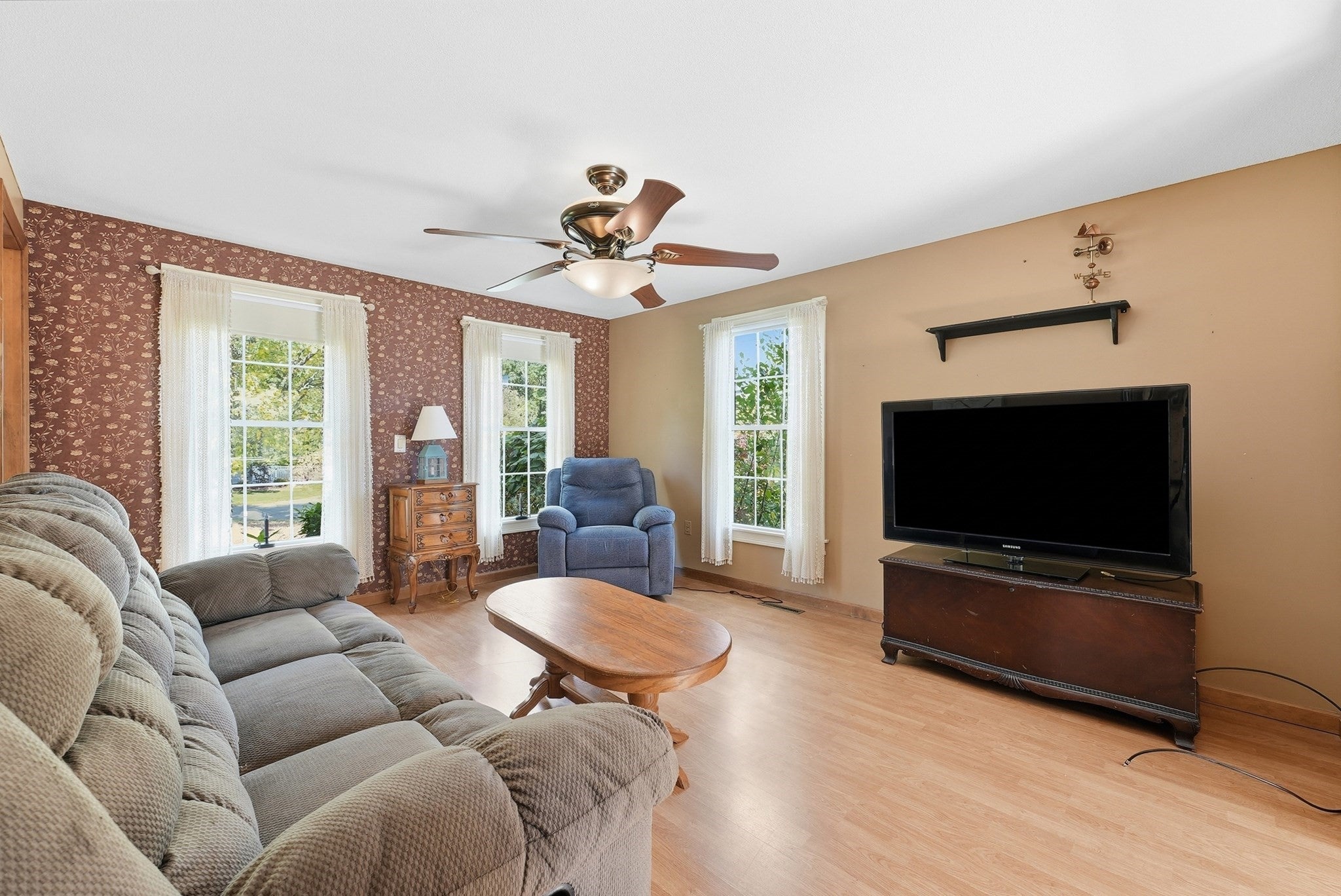 180 Christopher Terrace, West Springfield, MA, 180 Christopher Terrace, West Springfield, MA Photo #4