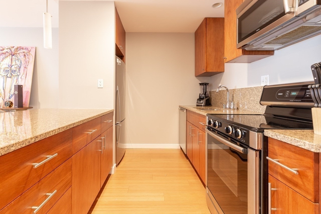 16 Miner St 306