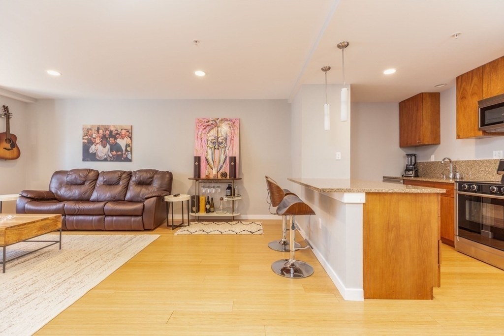 16 Miner St 306