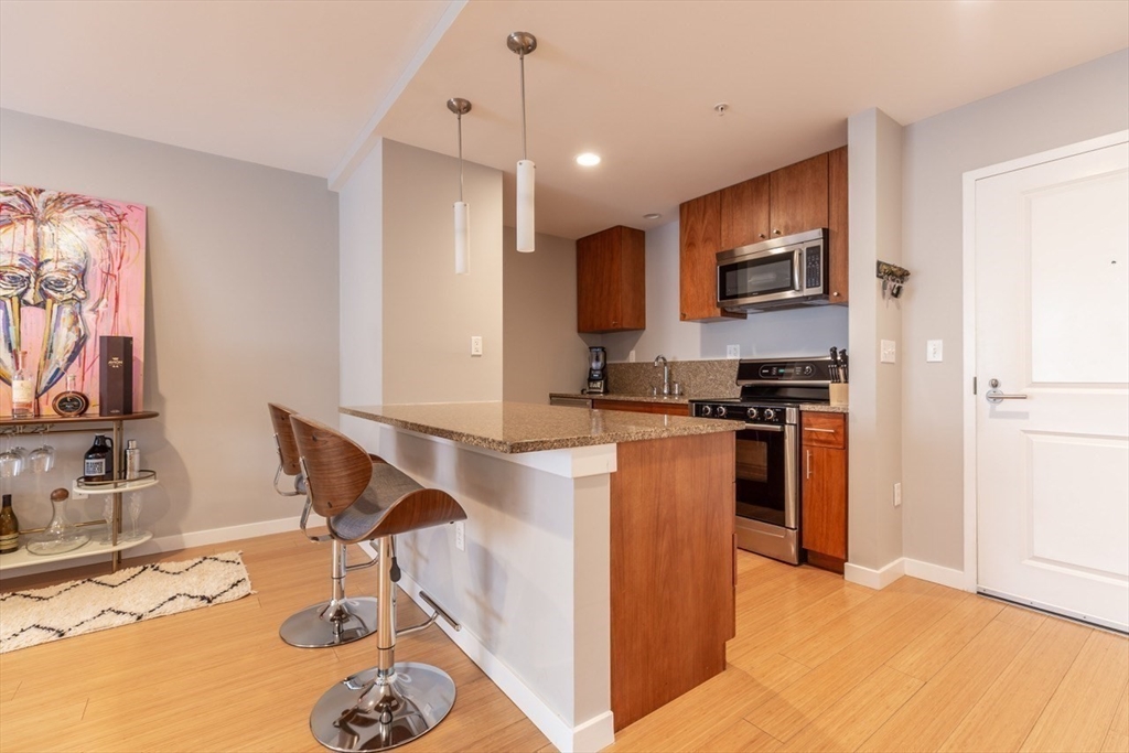 16 Miner St 306
