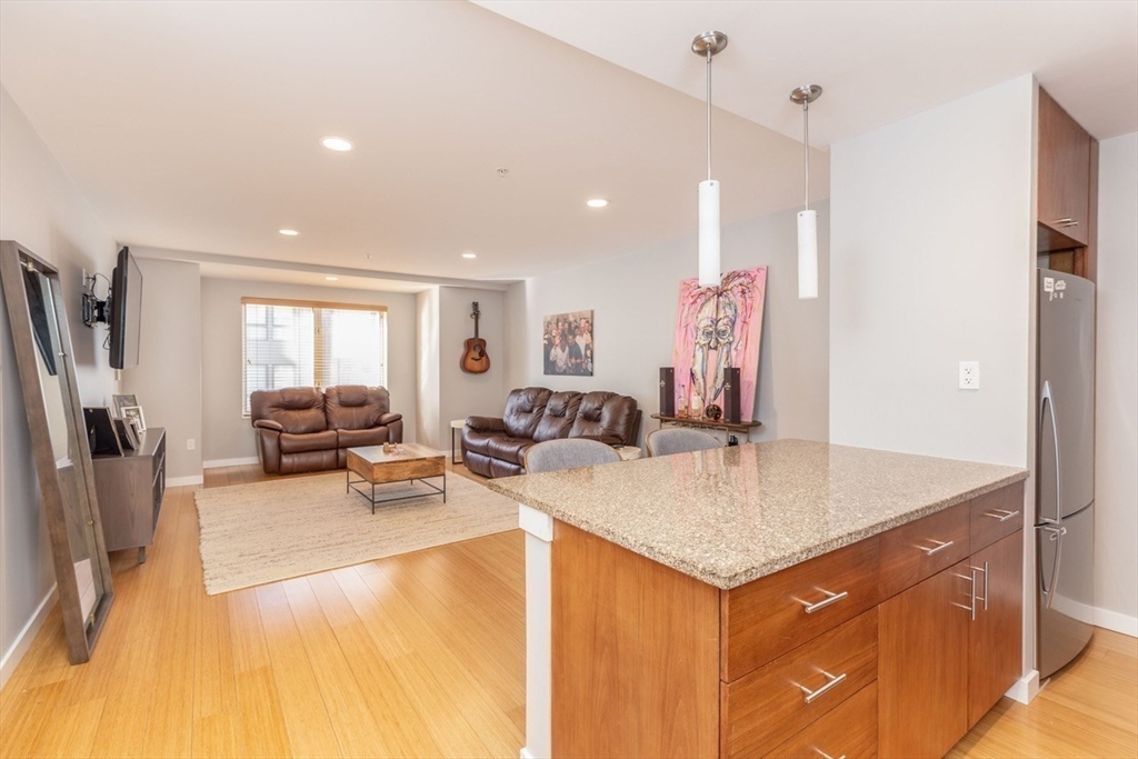 16 Miner St 306