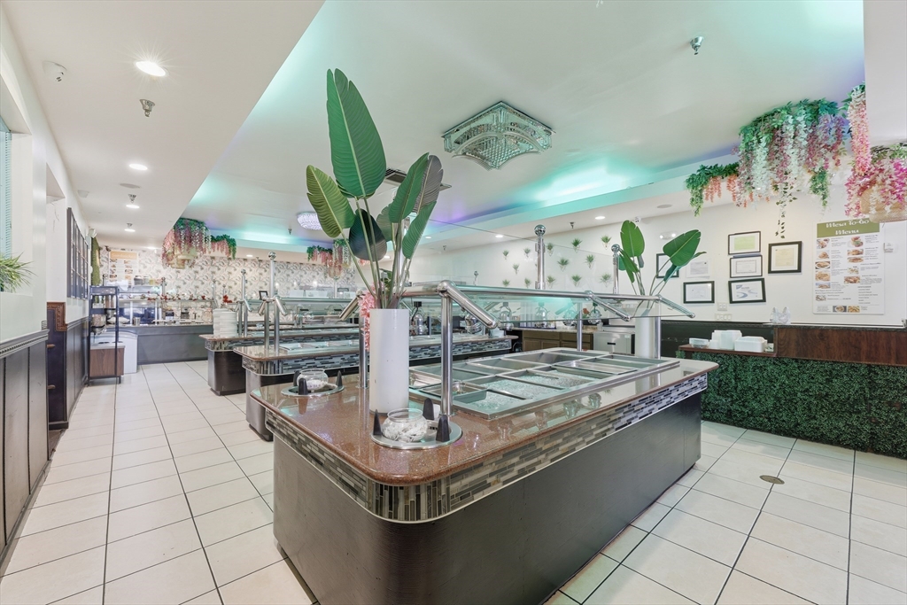 Springfield, Massachusetts 01104, United States, ,Commercial,Active,234089