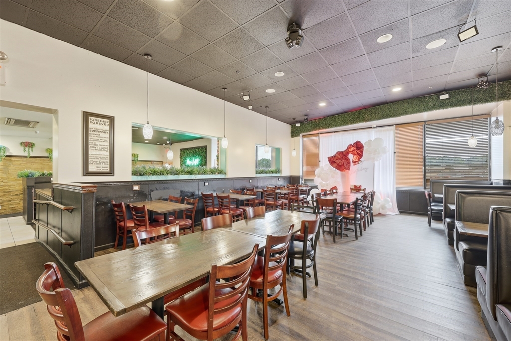 Springfield, Massachusetts 01104, United States, ,Commercial,Active,234089