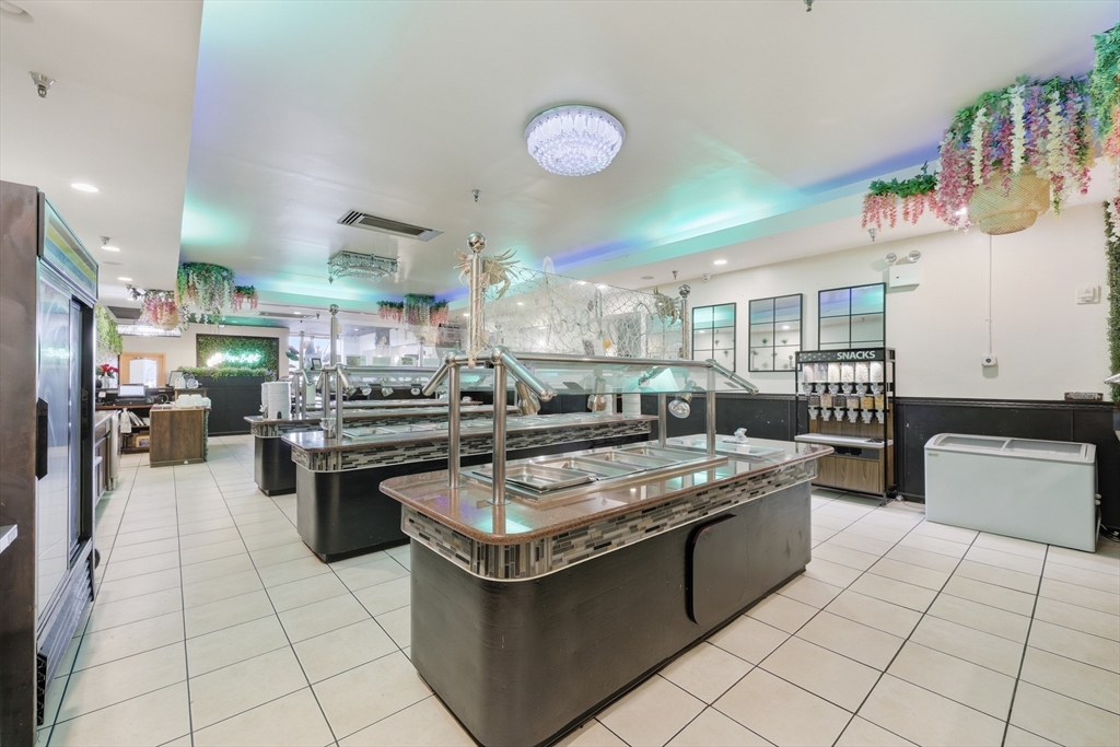 Springfield, Massachusetts 01104, United States, ,Commercial,Active,234089