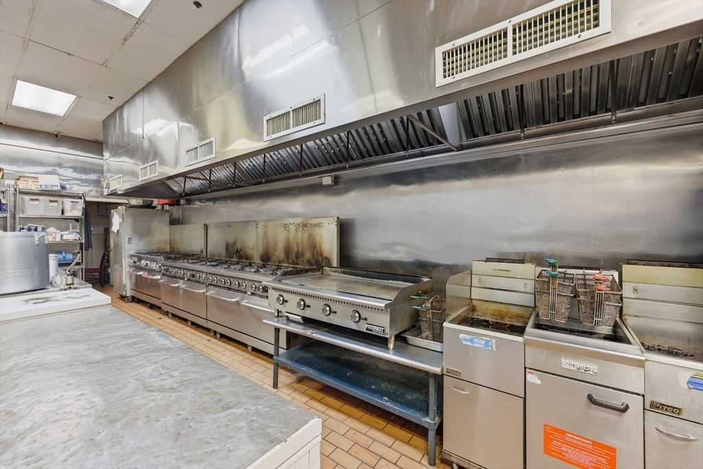 Springfield, Massachusetts 01104, United States, ,Commercial,Active,234089