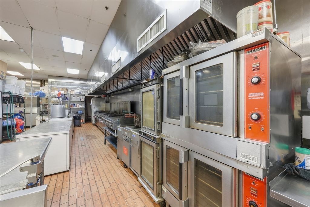 Springfield, Massachusetts 01104, United States, ,Commercial,Active,234089