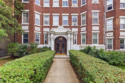 Photo of 1840 Commonwealth Ave #17B, Boston, MA 02135 (MLS # 73592073)