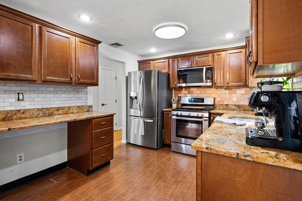 849 Washington St, Dedham, MA, 849 Washington St, Dedham, MA Photo #10