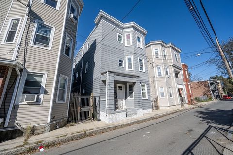 196 Poplar St Chelsea MA 02150