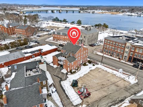 30-32 Water St 3 Newburyport MA 01950