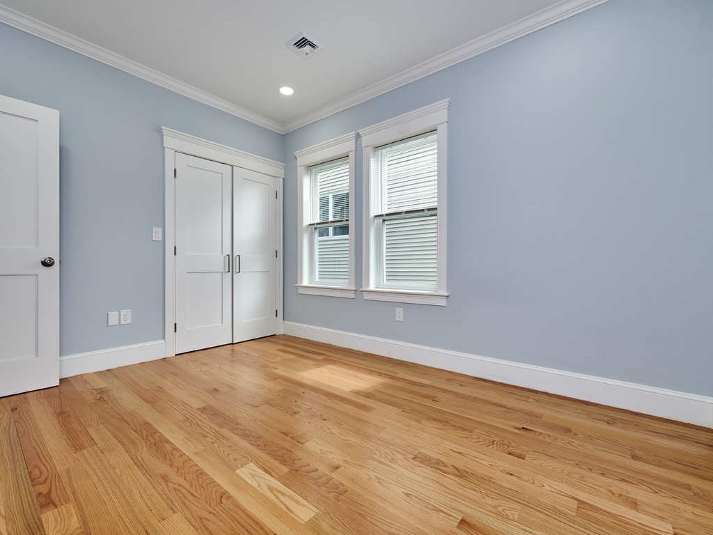 1403 Dorchester Avenue 6