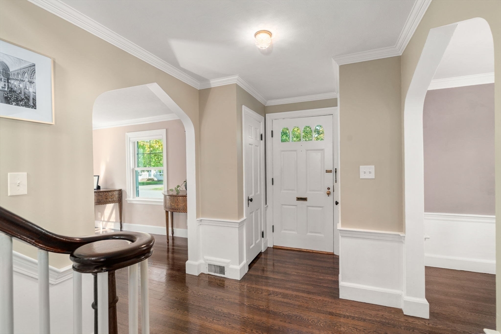 52 Beaufort Ave