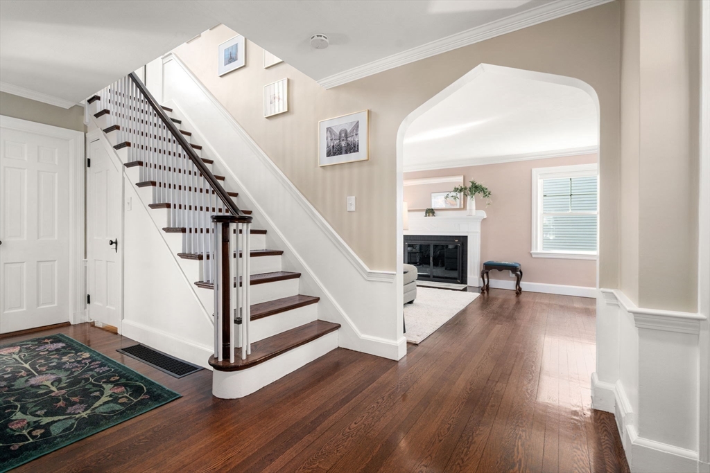 52 Beaufort Ave