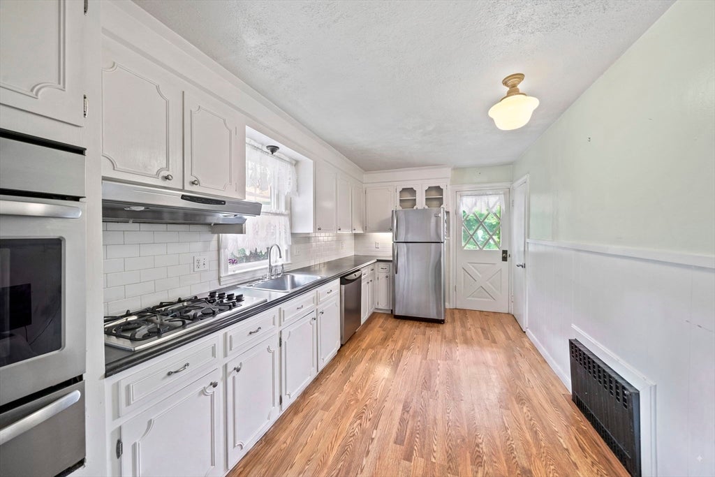 20 Fairbanks Rd, Milton, MA, 20 Fairbanks Rd, Milton, MA Photo #9