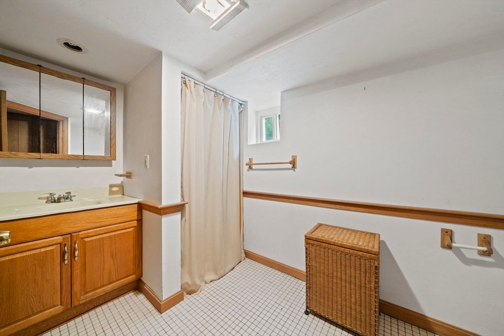 20 Fairbanks Rd, Milton, MA, 20 Fairbanks Rd, Milton, MA Photo #22
