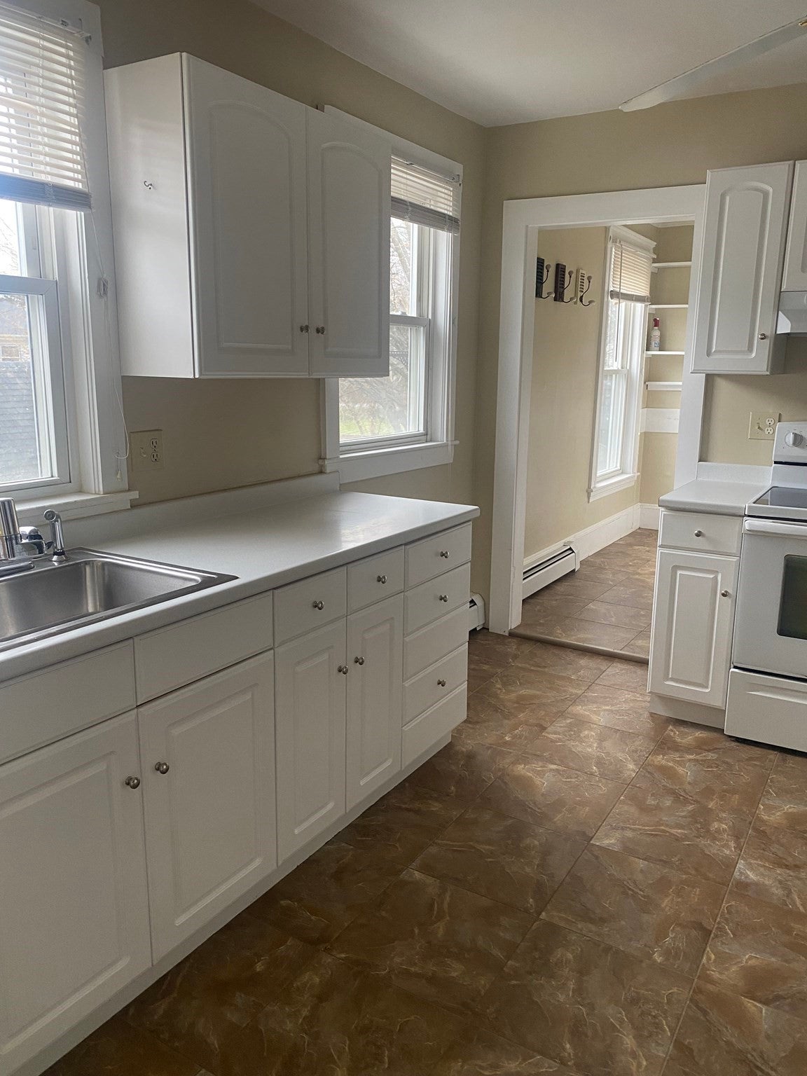 19 Elm Park #2, Groveland, MA Photo #10