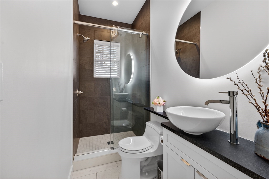 377 Walnut St, Newton, MA, 377 Walnut St, Newton, MA Photo #15
