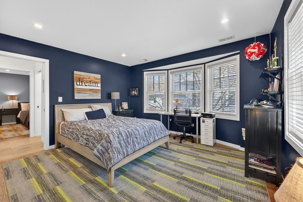 377 Walnut St, Newton, MA, 377 Walnut St, Newton, MA Photo #18