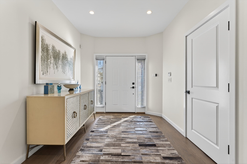 377 Walnut St, Newton, MA, 377 Walnut St, Newton, MA Photo #3
