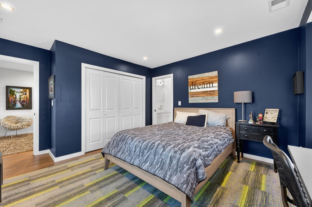 377 Walnut St, Newton, MA, 377 Walnut St, Newton, MA Photo #19