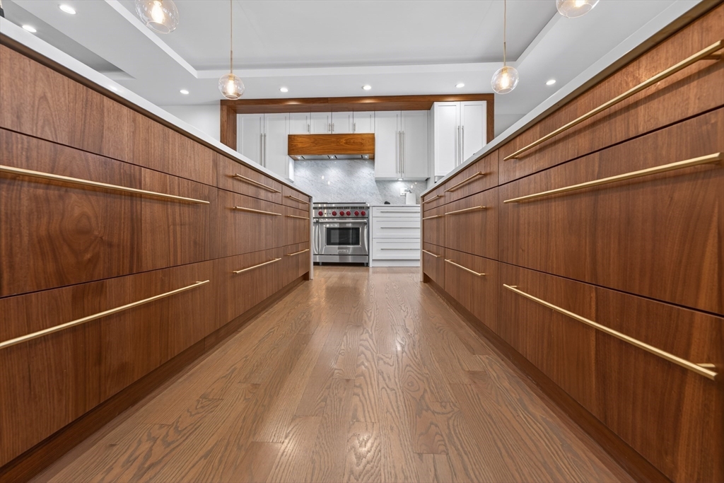 377 Walnut St, Newton, MA, 377 Walnut St, Newton, MA Photo #10
