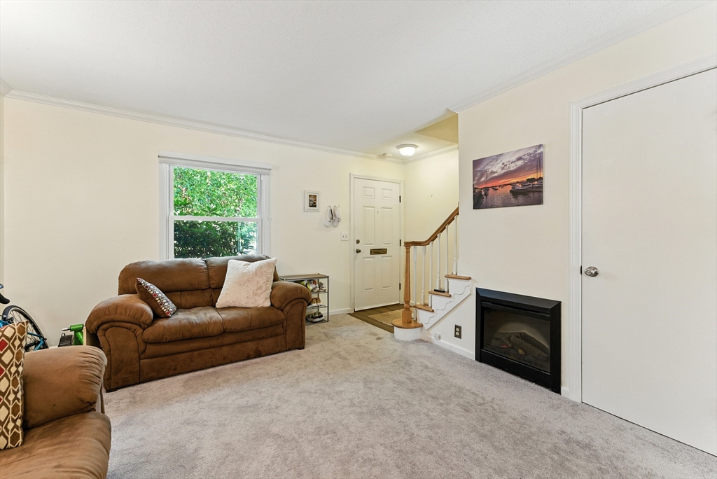 73 Yorktown Drive 73