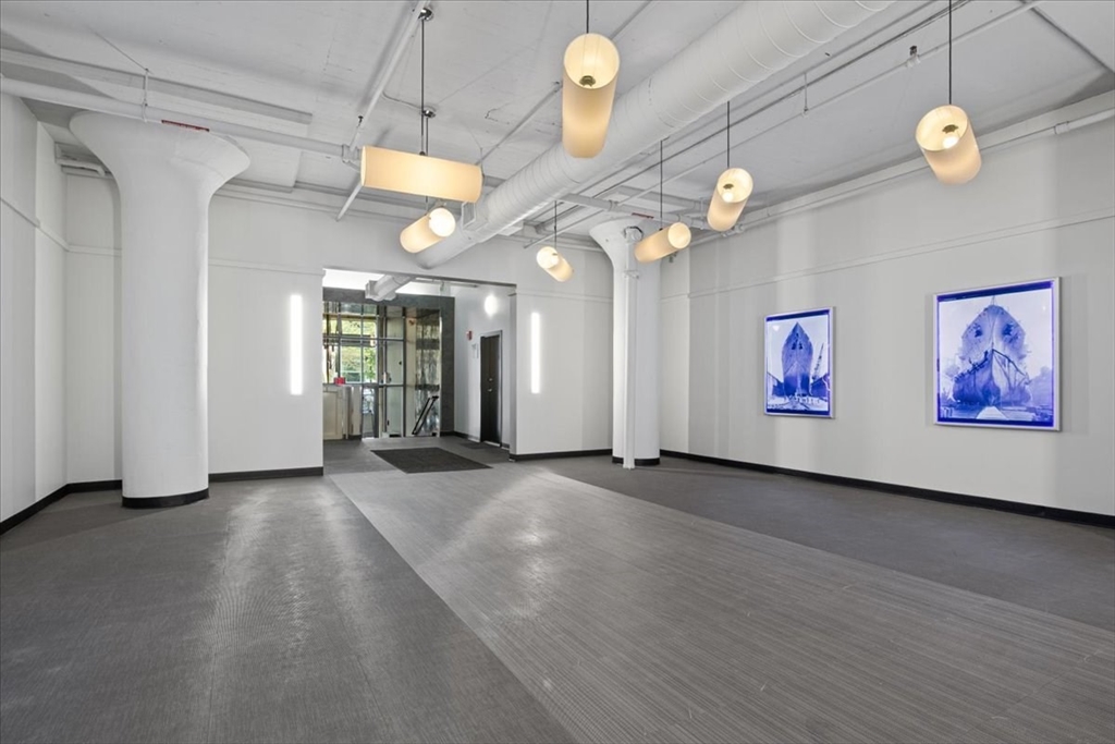 437 D St 2C