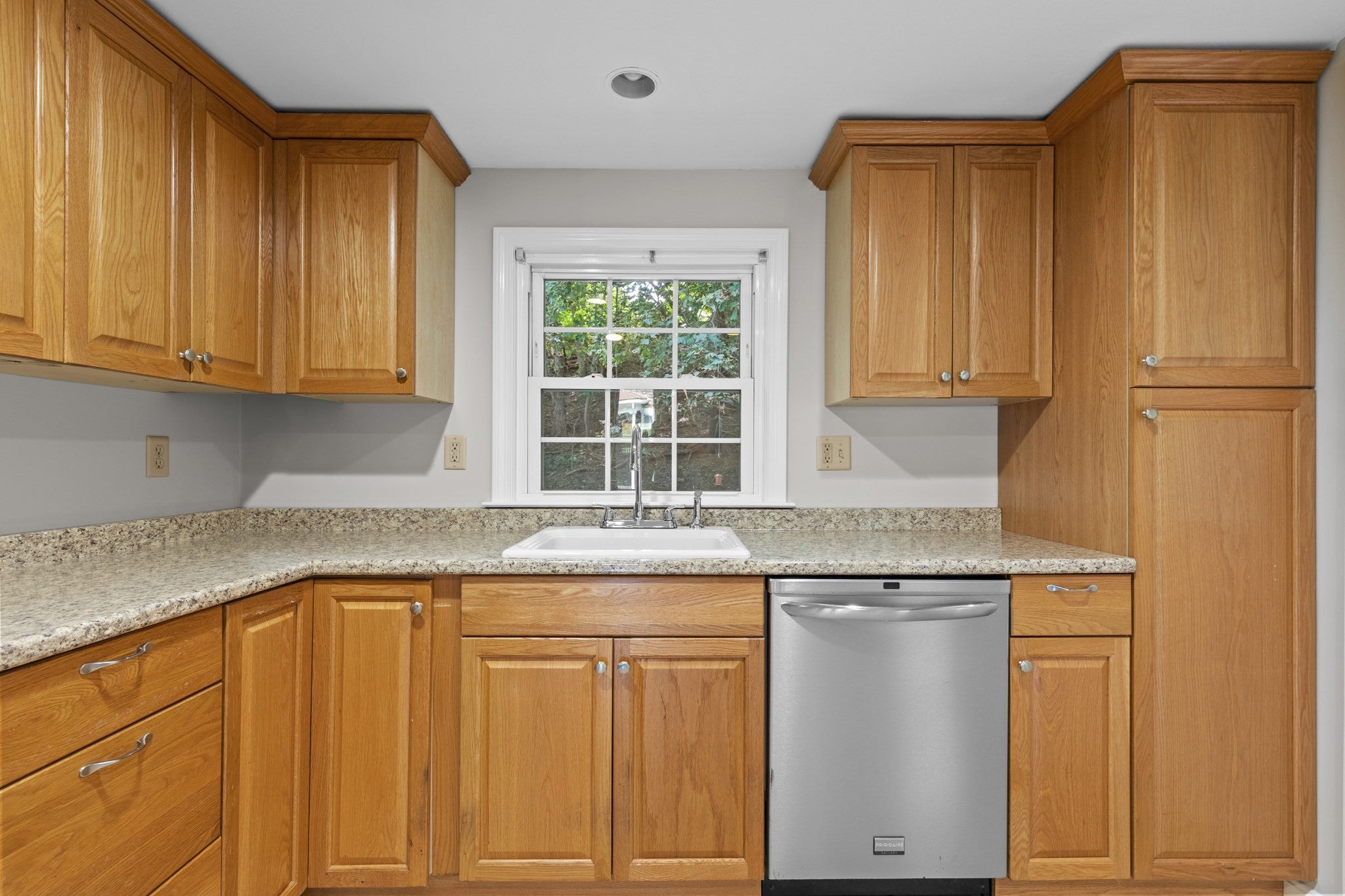64 Alden St, Plymouth, MA Photo #17